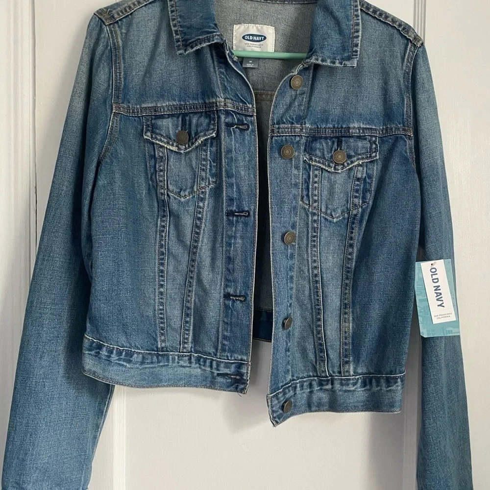 NWT - Classic Distress Jean Jacket for Women, Size Medium - Picture 2 of 10